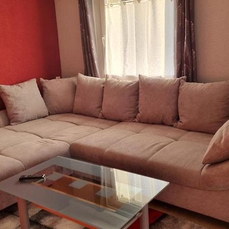 Schoene 2-Zimmer Ferienwohnung Loffingen Bagian luar foto